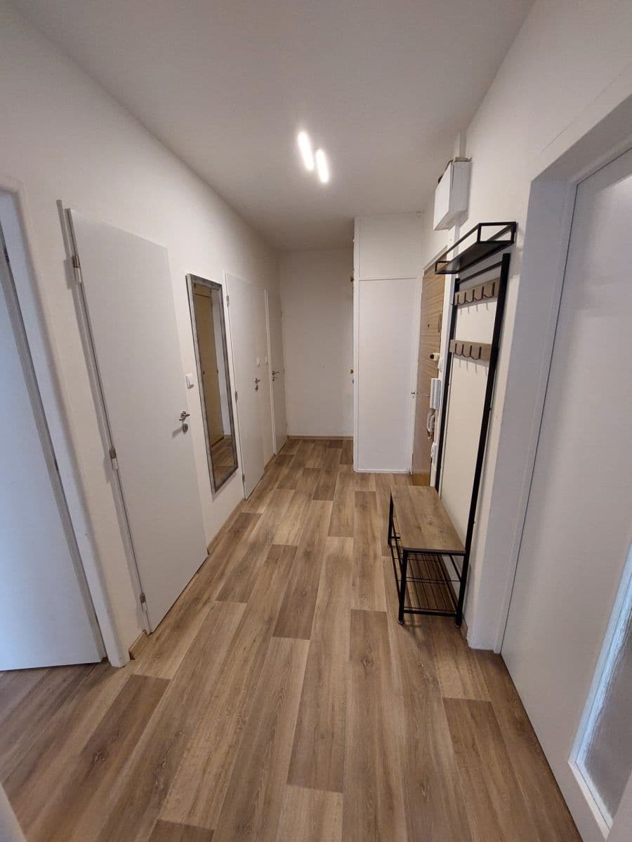Prenájom bytu 3-izbový 67 m², Křejpského, Praha, Praha Prenájom bytu 3-izbový 67 m², Křejpského, Praha, Praha