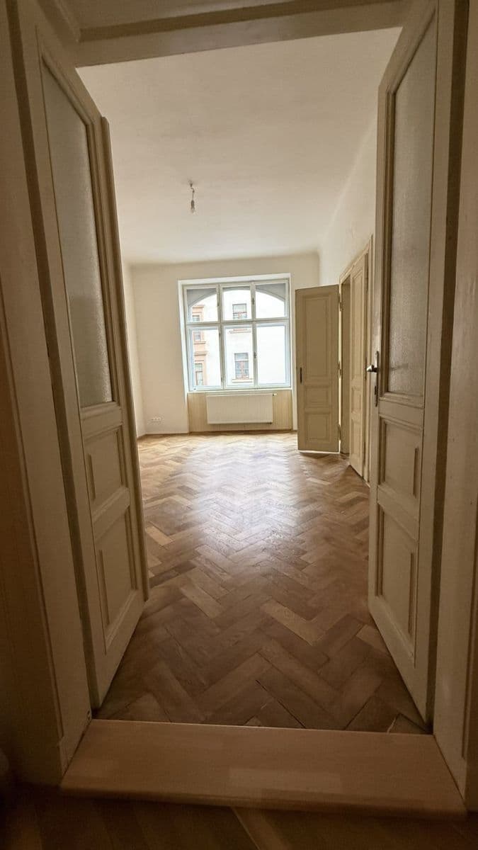 Prenájom bytu 2-izbový 70 m², Dukelských hrdinů, Praha, Praha Prenájom bytu 2-izbový 70 m², Dukelských hrdinů, Praha, Praha