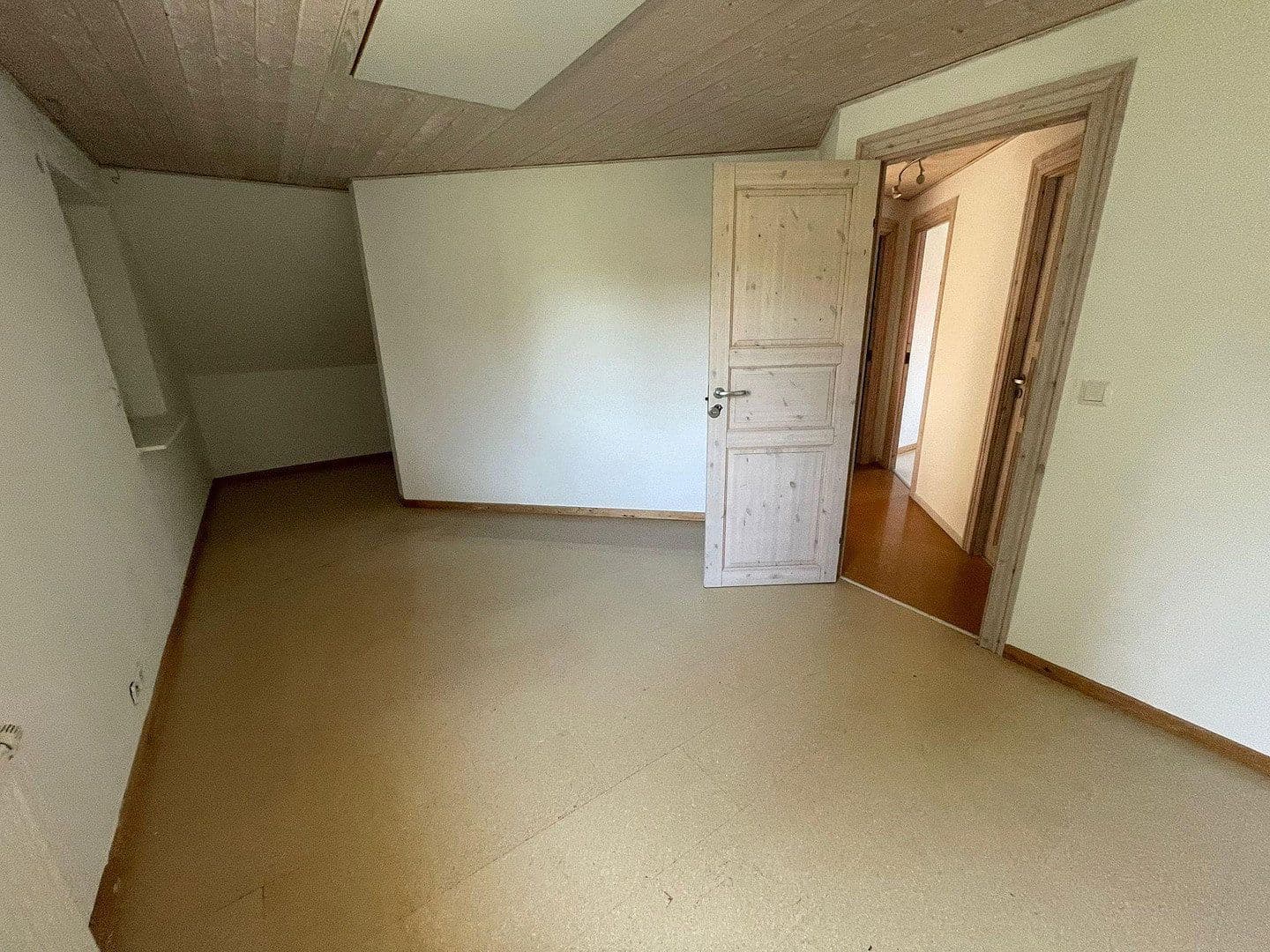 Predaj domu 118 m², pozemok 468 m², Reinbek, Šlezvicko-Holštajnsko Predaj domu 118 m², pozemok 468 m², Reinbek, Šlezvicko-Holštajnsko