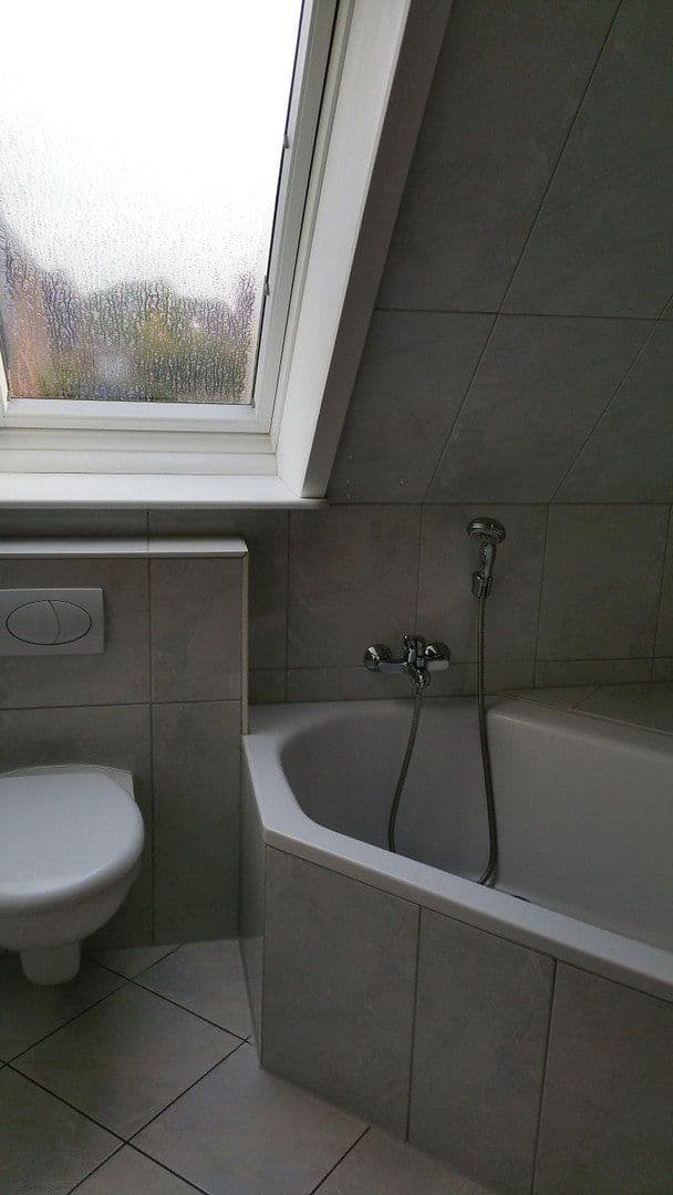 Predaj domu 118 m², pozemok 468 m², Reinbek, Šlezvicko-Holštajnsko Predaj domu 118 m², pozemok 468 m², Reinbek, Šlezvicko-Holštajnsko