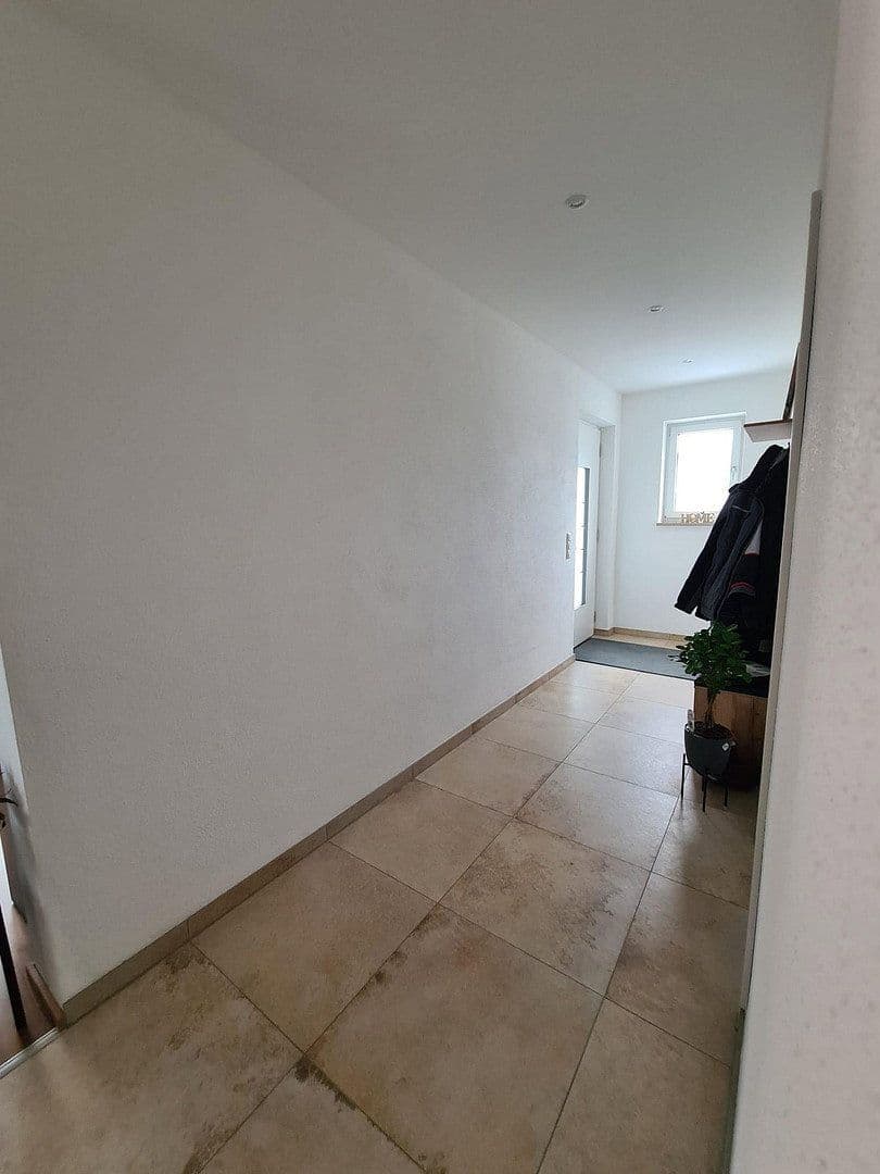 Prenájom bytu 3-izbový 90 m², Bechhofen, Bavorsko Prenájom bytu 3-izbový 90 m², Bechhofen, Bavorsko