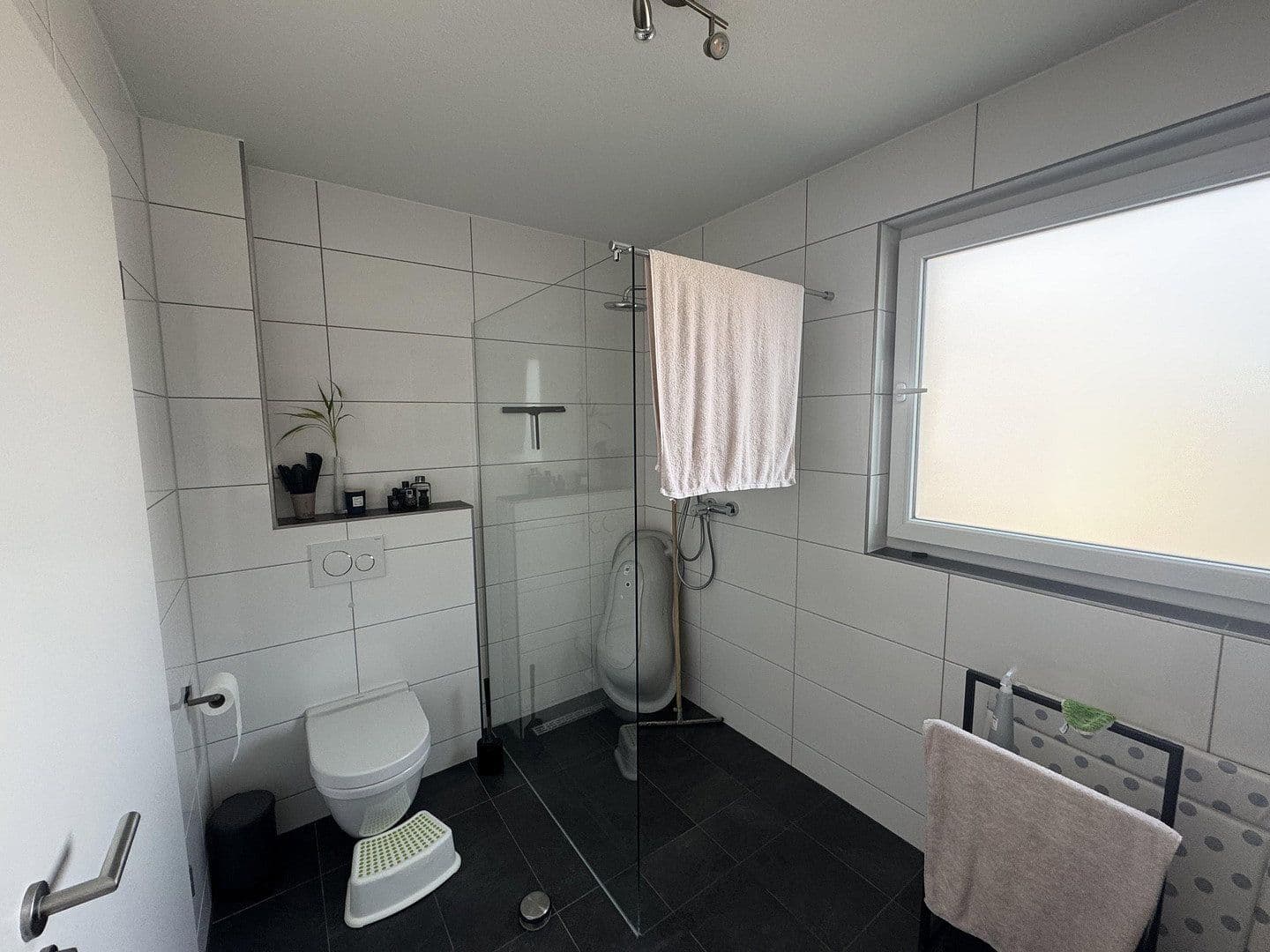Prenájom bytu 3-izbový 88 m², Seligenstadt, Hesensko Prenájom bytu 3-izbový 88 m², Seligenstadt, Hesensko