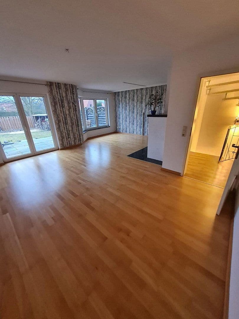 Predaj domu 104 m², pozemok 437 m², Neustadt am Rübenberge, Dolné Sasko Predaj domu 104 m², pozemok 437 m², Neustadt am Rübenberge, Dolné Sasko
