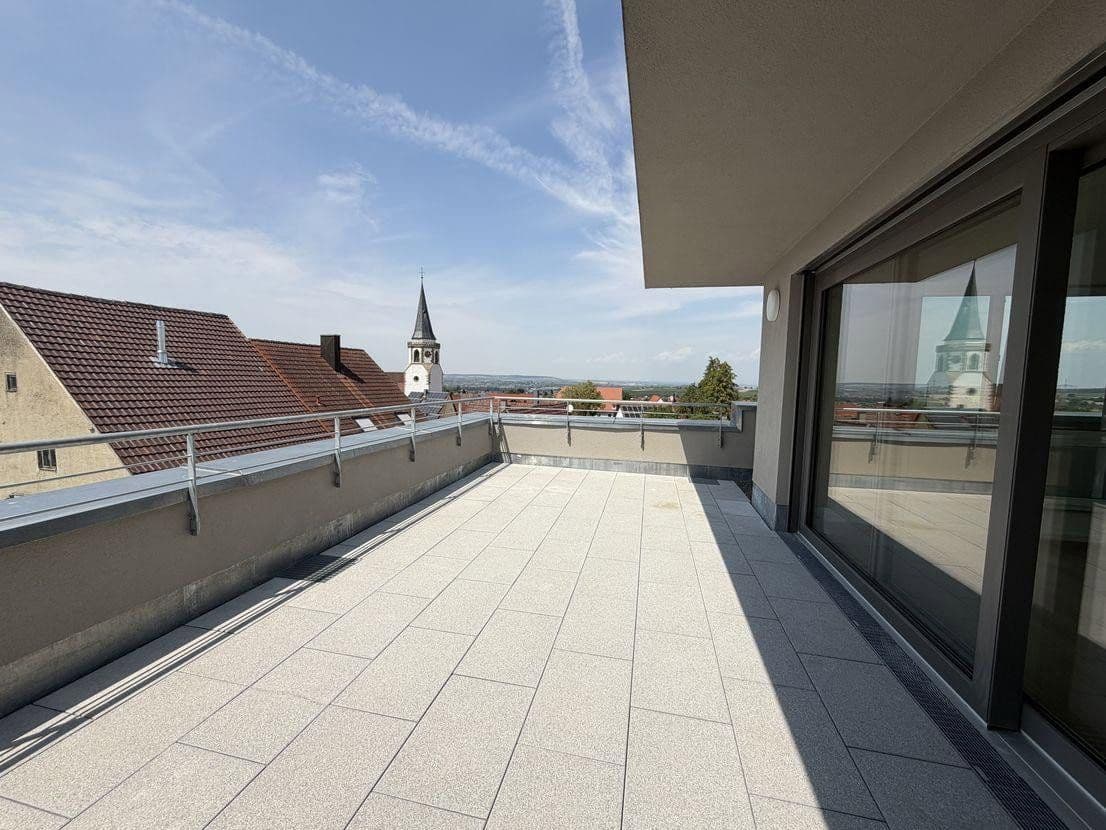 Prenájom bytu 3-izbový 94 m², Hauptstraße 62, Neckarwestheim, Bádensko-Wurttembersko Prenájom bytu 3-izbový 94 m², Hauptstraße 62, Neckarwestheim, Bádensko-Wurttembersko