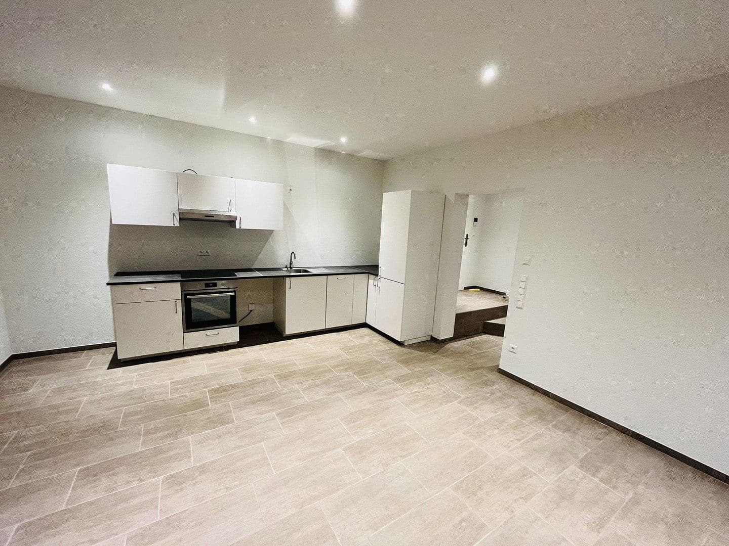 Prenájom bytu 2-izbový 52 m², Reinsburgstraße 65, Stuttgart, Bádensko-Wurttembersko Prenájom bytu 2-izbový 52 m², Reinsburgstraße 65, Stuttgart, Bádensko-Wurttembersko