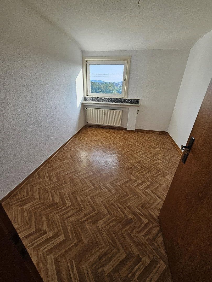 Prenájom bytu 3-izbový 82 m², Eichenweg 4, Hamm Sieg, Severné Porýnie - Westfálsko Prenájom bytu 3-izbový 82 m², Eichenweg 4, Hamm Sieg, Severné Porýnie - Westfálsko