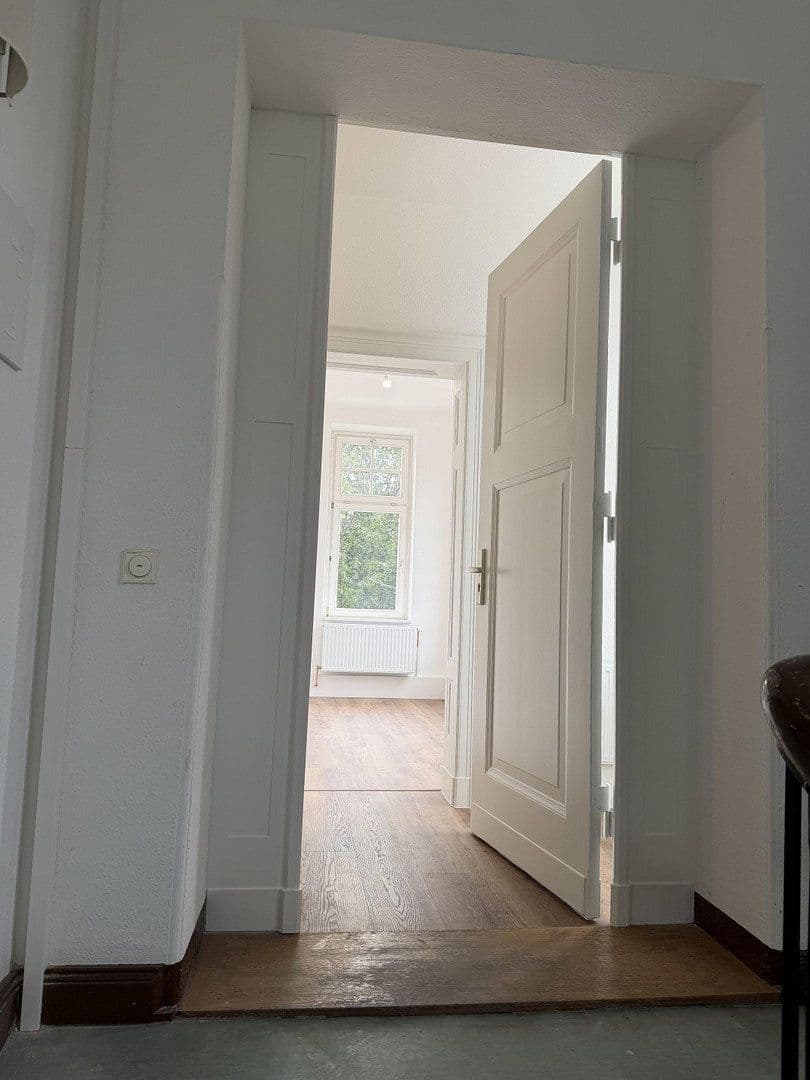 Prenájom kancelárie 122 m², Wilhelmstraße 4, Dallgow-Döberitz, Brandenbursko Prenájom kancelárie 122 m², Wilhelmstraße 4, Dallgow-Döberitz, Brandenbursko
