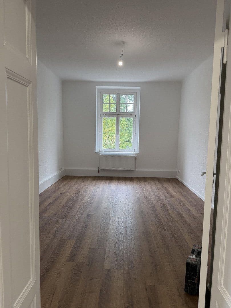 Prenájom kancelárie 122 m², Wilhelmstraße 4, Dallgow-Döberitz, Brandenbursko Prenájom kancelárie 122 m², Wilhelmstraße 4, Dallgow-Döberitz, Brandenbursko