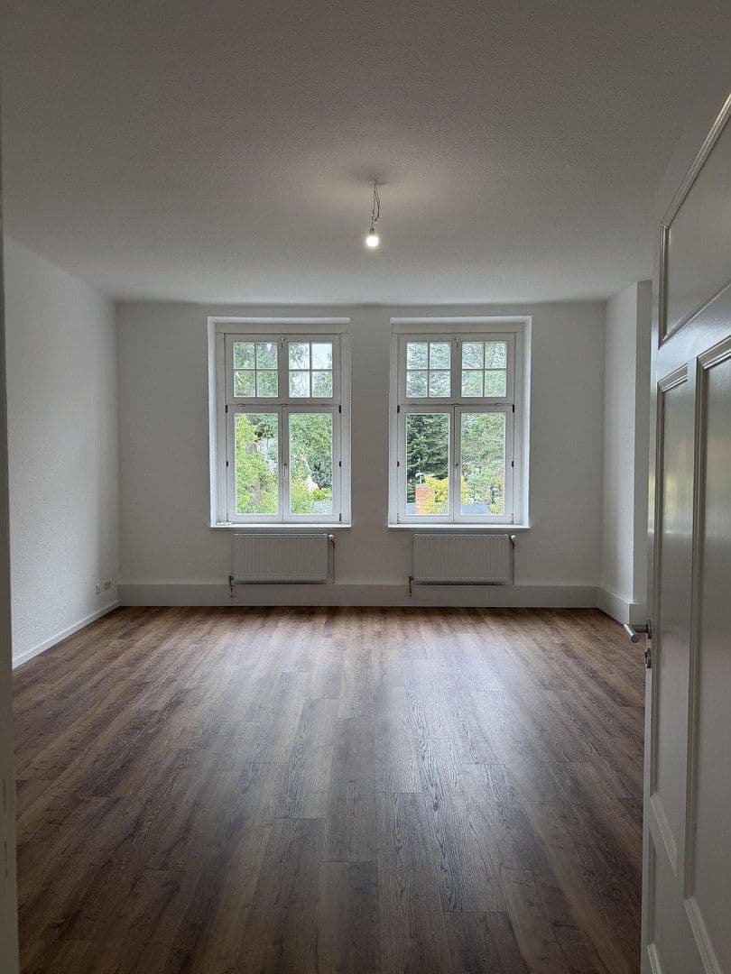 Prenájom kancelárie 122 m², Wilhelmstraße 4, Dallgow-Döberitz, Brandenbursko Prenájom kancelárie 122 m², Wilhelmstraße 4, Dallgow-Döberitz, Brandenbursko