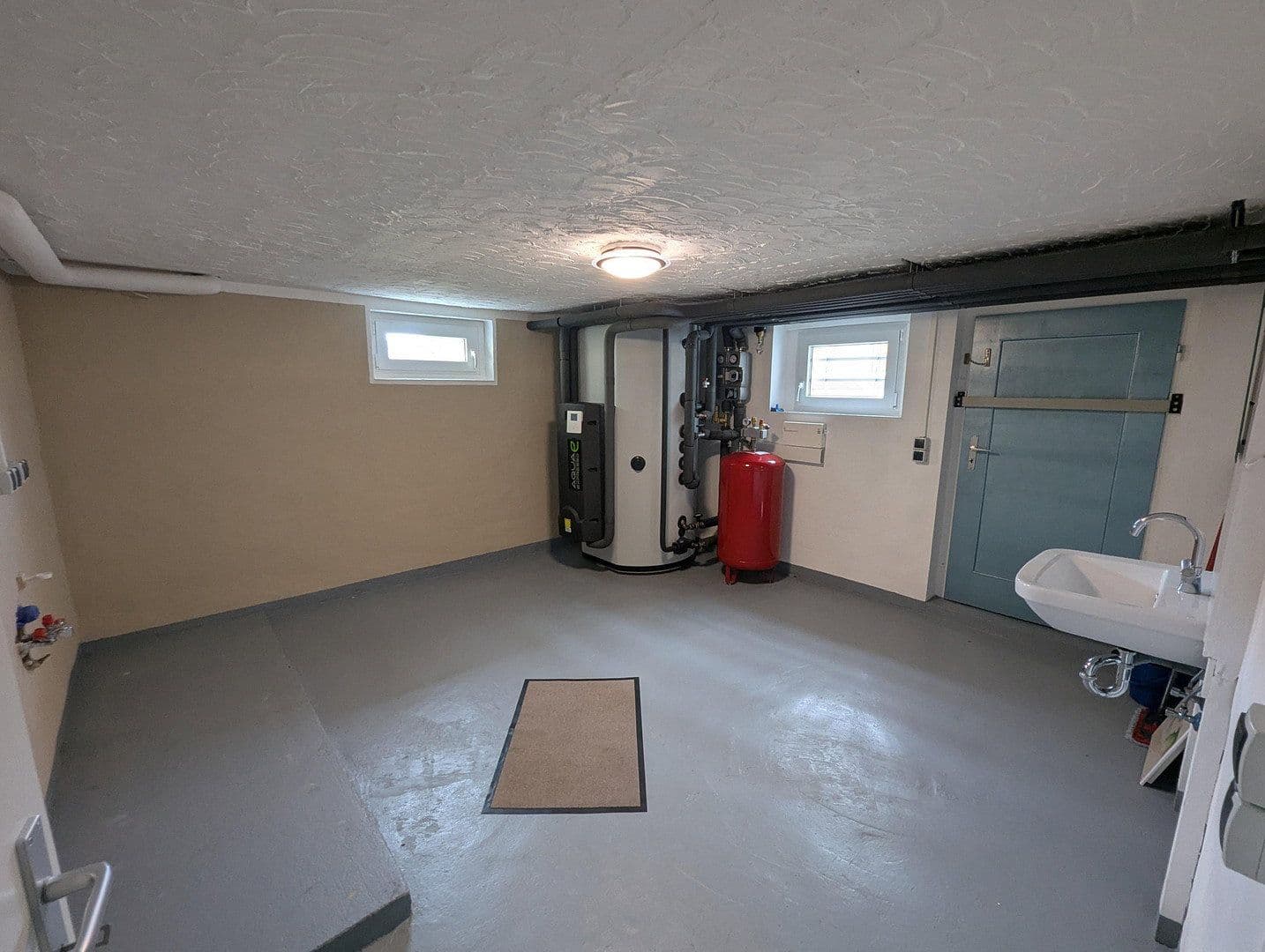 Predaj domu 234 m², pozemok 939 m², Hessisch Lichtenau, Hesensko Predaj domu 234 m², pozemok 939 m², Hessisch Lichtenau, Hesensko
