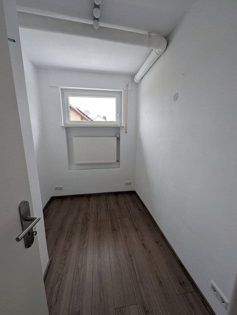 Predaj domu 234 m², pozemok 939 m², Hessisch Lichtenau, Hesensko Predaj domu 234 m², pozemok 939 m², Hessisch Lichtenau, Hesensko
