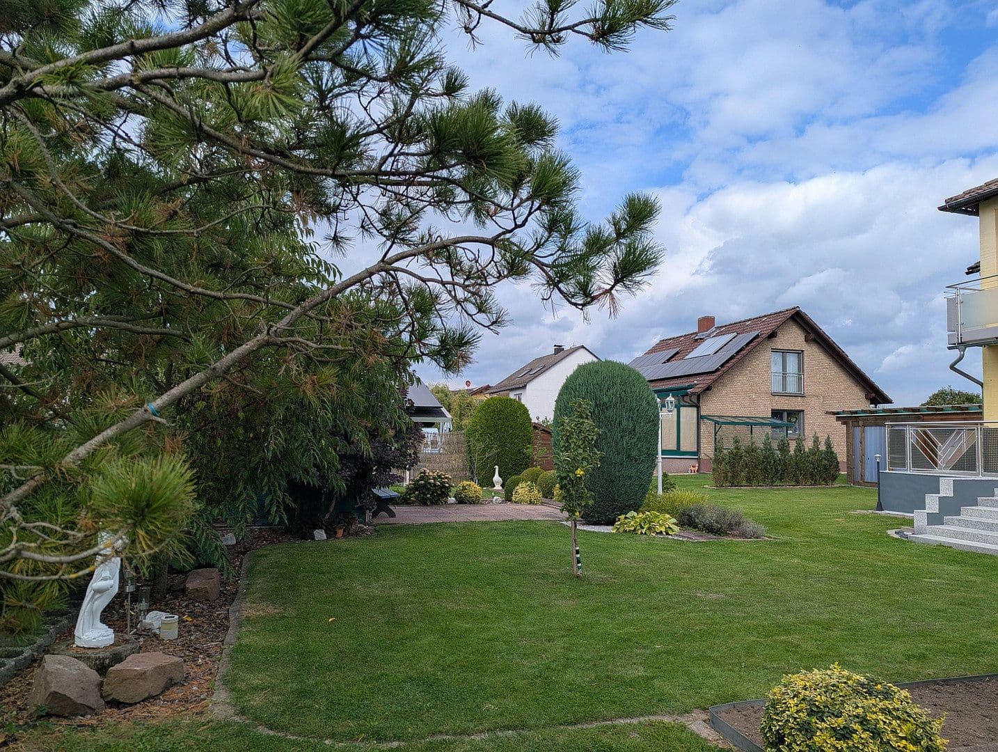 Predaj domu 234 m², pozemok 939 m², Hessisch Lichtenau, Hesensko Predaj domu 234 m², pozemok 939 m², Hessisch Lichtenau, Hesensko