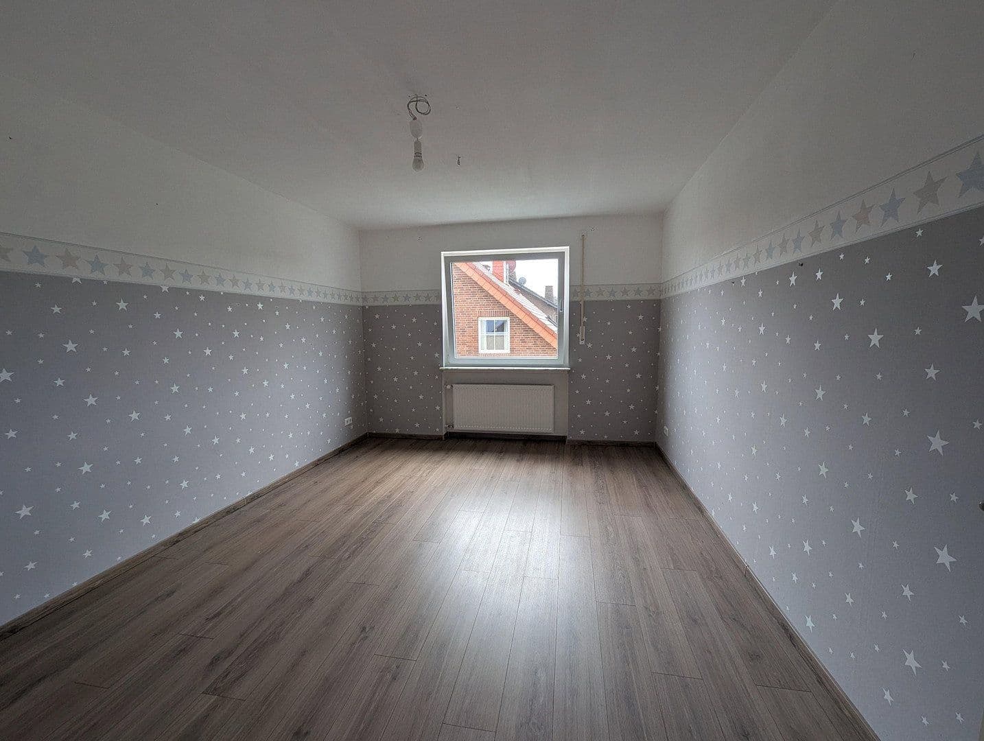 Predaj domu 234 m², pozemok 939 m², Hessisch Lichtenau, Hesensko Predaj domu 234 m², pozemok 939 m², Hessisch Lichtenau, Hesensko