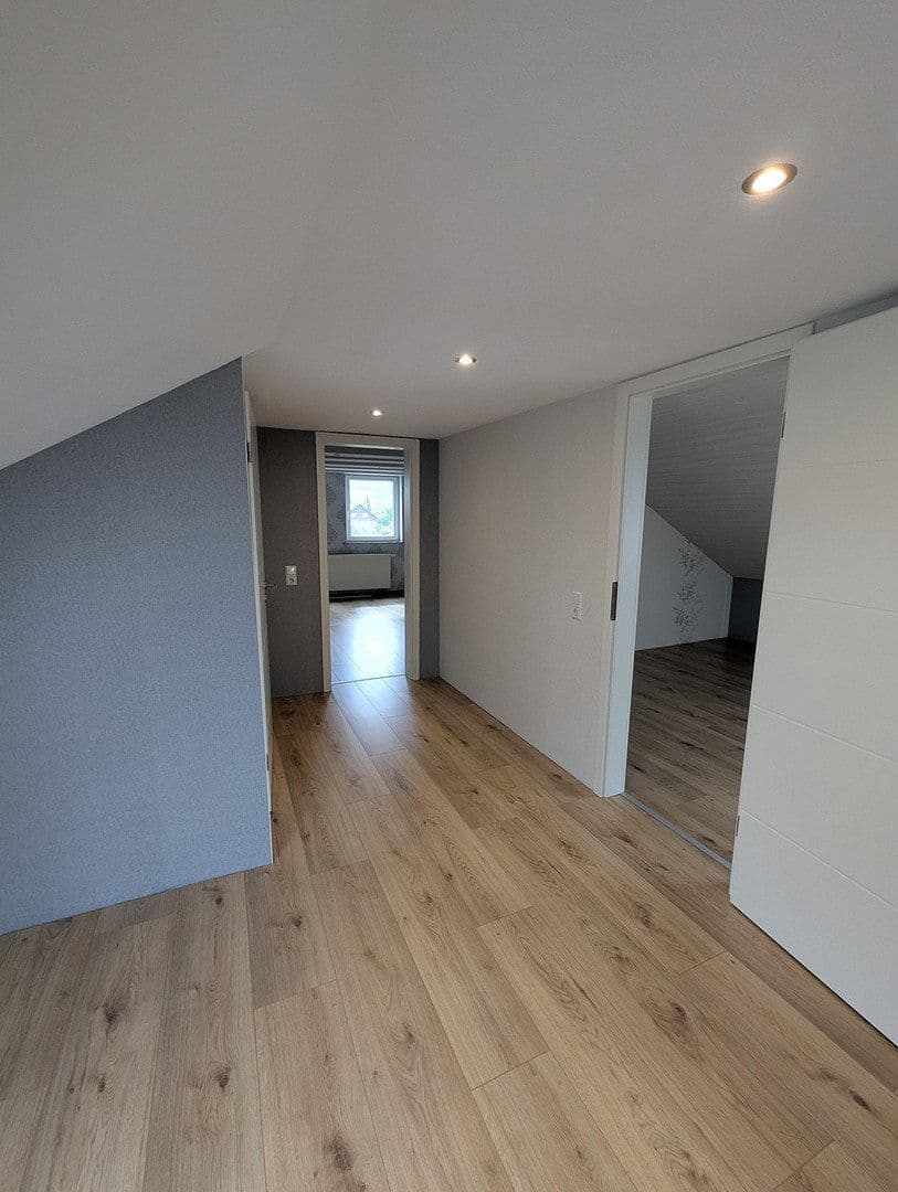 Predaj domu 234 m², pozemok 939 m², Hessisch Lichtenau, Hesensko Predaj domu 234 m², pozemok 939 m², Hessisch Lichtenau, Hesensko