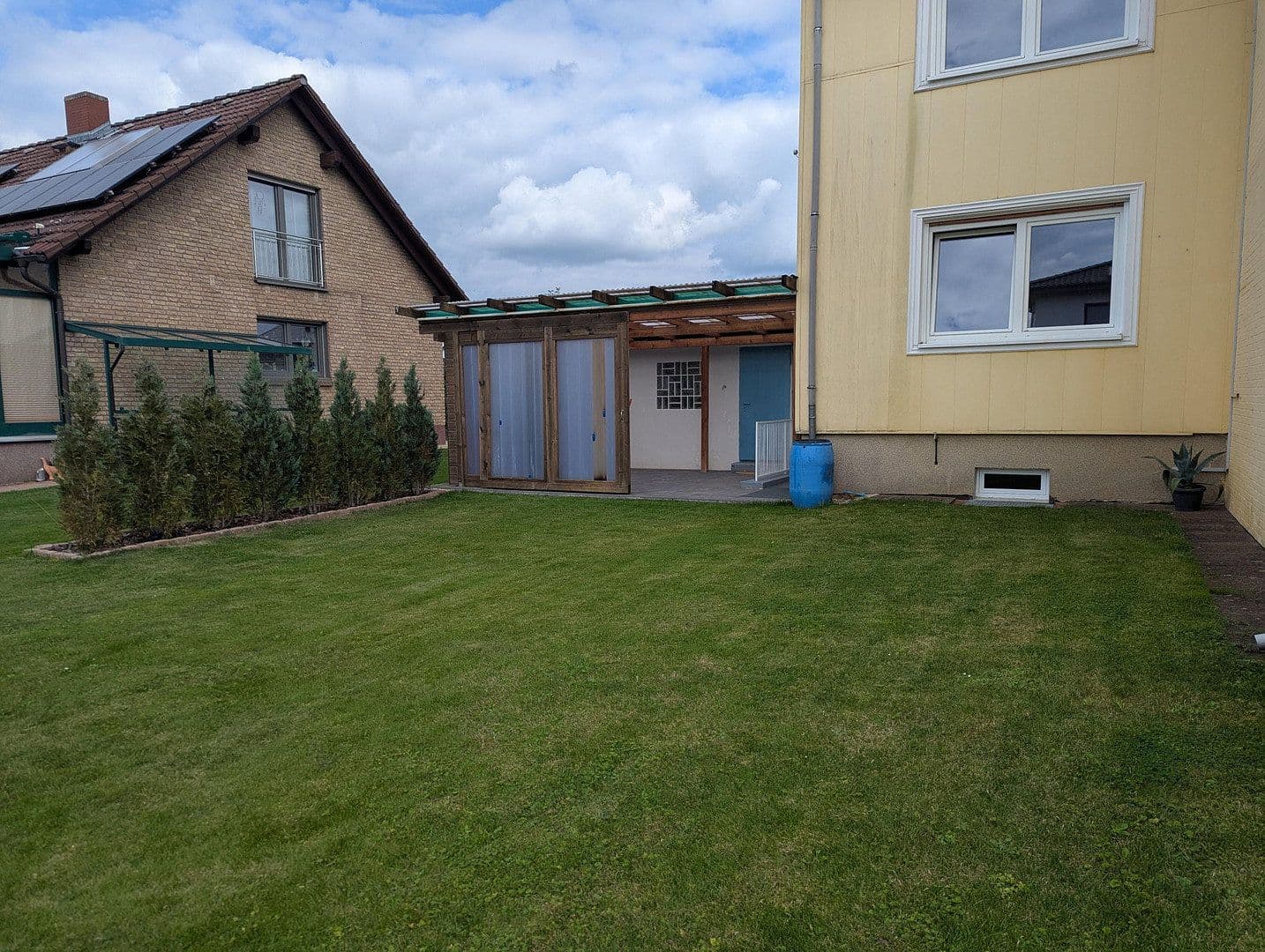 Predaj domu 234 m², pozemok 939 m², Hessisch Lichtenau, Hesensko Predaj domu 234 m², pozemok 939 m², Hessisch Lichtenau, Hesensko