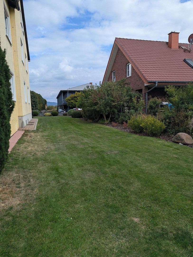 Predaj domu 234 m², pozemok 939 m², Hessisch Lichtenau, Hesensko Predaj domu 234 m², pozemok 939 m², Hessisch Lichtenau, Hesensko