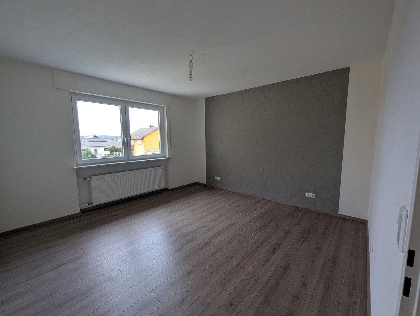 Predaj domu 234 m², pozemok 939 m², Hessisch Lichtenau, Hesensko Predaj domu 234 m², pozemok 939 m², Hessisch Lichtenau, Hesensko