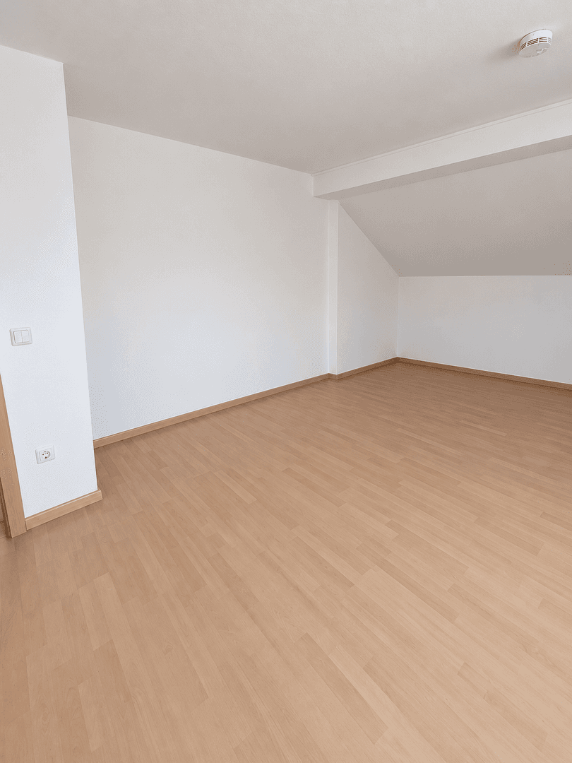 Prenájom bytu 3-izbový 90 m², Kasseler Straße 9, Reiskirchen, Hesensko Prenájom bytu 3-izbový 90 m², Kasseler Straße 9, Reiskirchen, Hesensko