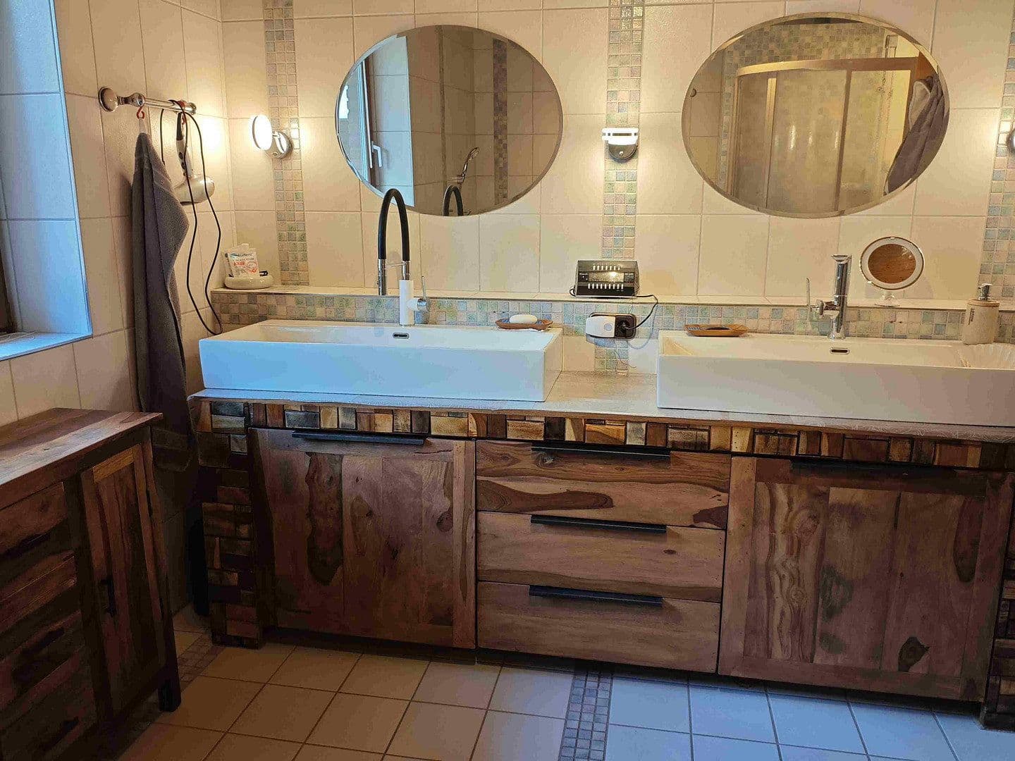 Predaj domu 298 m², pozemok 2.605 m², Jesteburg, Dolné Sasko Predaj domu 298 m², pozemok 2.605 m², Jesteburg, Dolné Sasko
