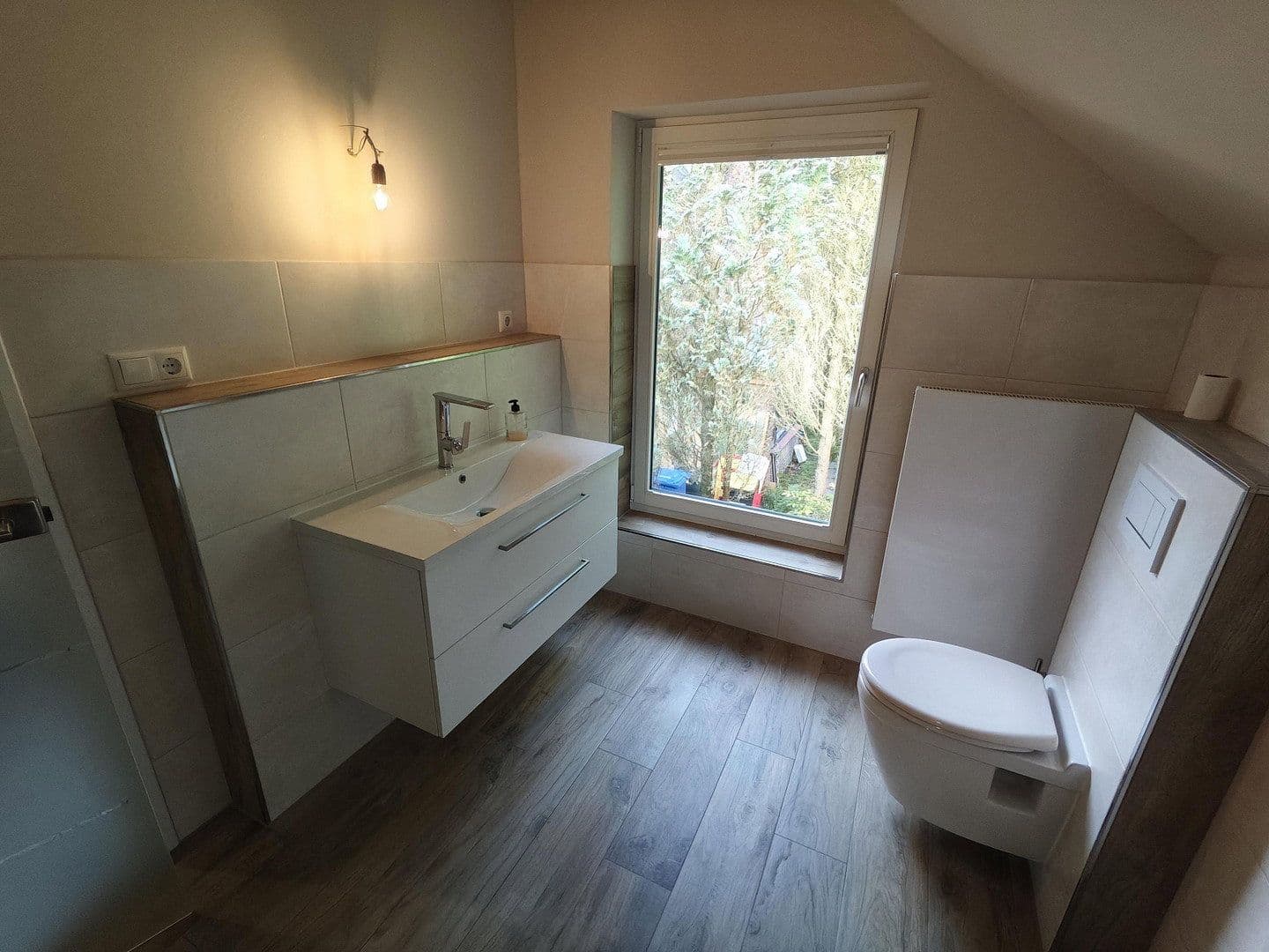 Predaj domu 298 m², pozemok 2.605 m², Jesteburg, Dolné Sasko Predaj domu 298 m², pozemok 2.605 m², Jesteburg, Dolné Sasko