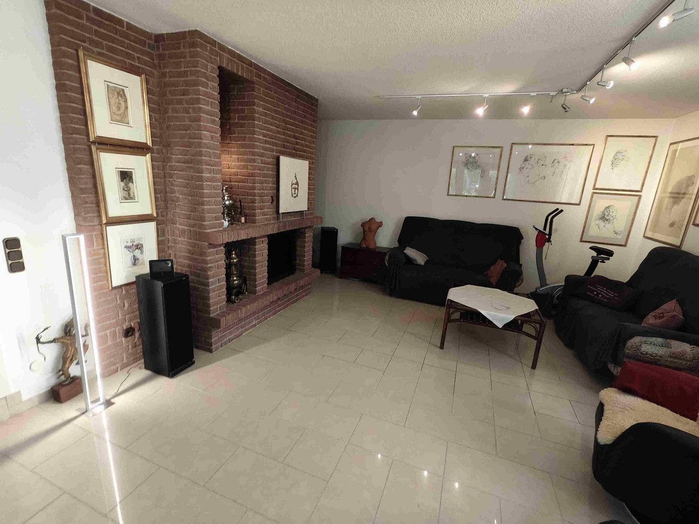 Predaj domu 298 m², pozemok 2.605 m², Jesteburg, Dolné Sasko Predaj domu 298 m², pozemok 2.605 m², Jesteburg, Dolné Sasko