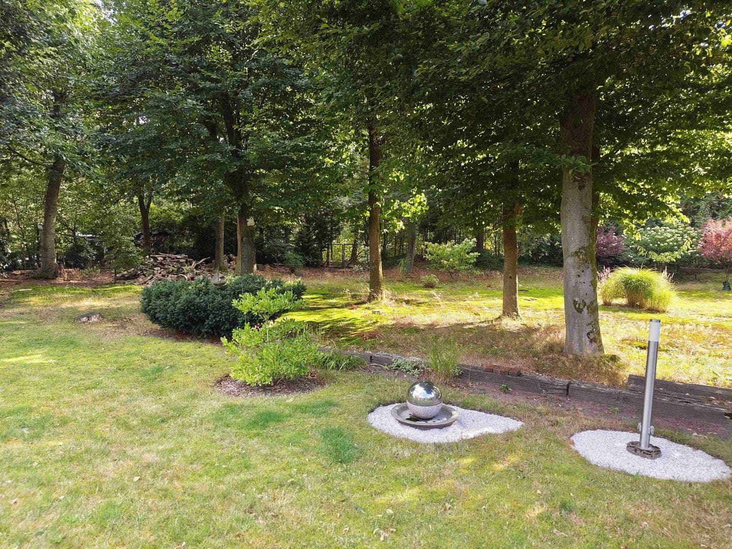 Predaj domu 298 m², pozemok 2.605 m², Jesteburg, Dolné Sasko Predaj domu 298 m², pozemok 2.605 m², Jesteburg, Dolné Sasko