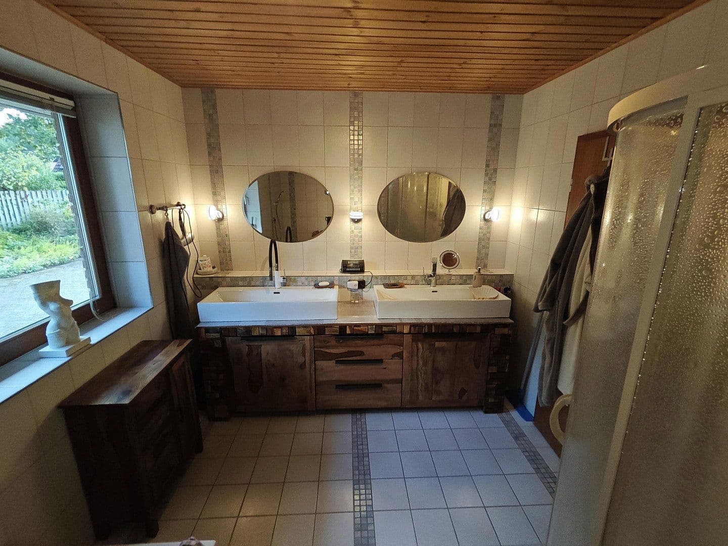 Predaj domu 298 m², pozemok 2.605 m², Jesteburg, Dolné Sasko Predaj domu 298 m², pozemok 2.605 m², Jesteburg, Dolné Sasko