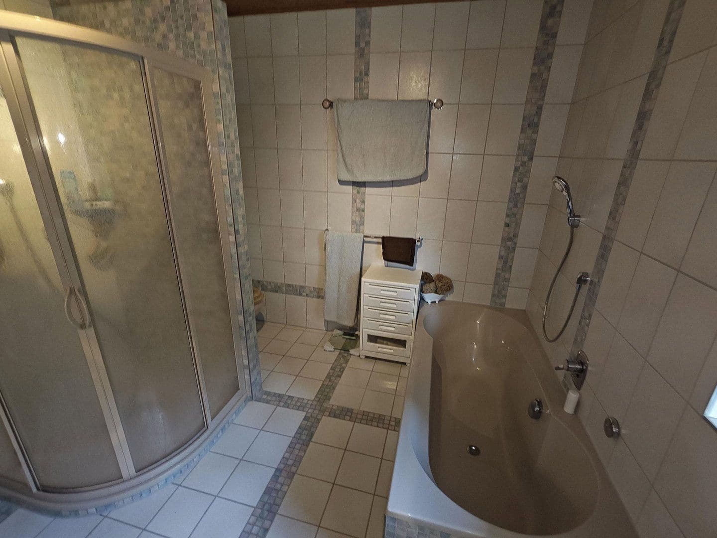Predaj domu 298 m², pozemok 2.605 m², Jesteburg, Dolné Sasko Predaj domu 298 m², pozemok 2.605 m², Jesteburg, Dolné Sasko