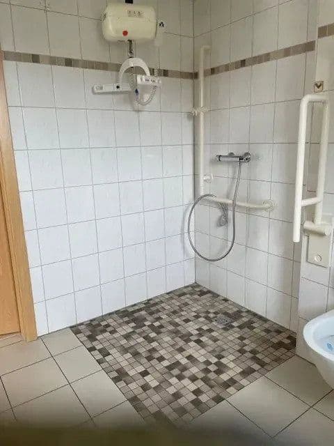 Prenájom bytu 2-izbový 105 m², Backnang, Bádensko-Wurttembersko Prenájom bytu 2-izbový 105 m², Backnang, Bádensko-Wurttembersko