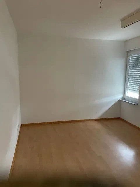 Prenájom bytu 2-izbový 105 m², Backnang, Bádensko-Wurttembersko Prenájom bytu 2-izbový 105 m², Backnang, Bádensko-Wurttembersko