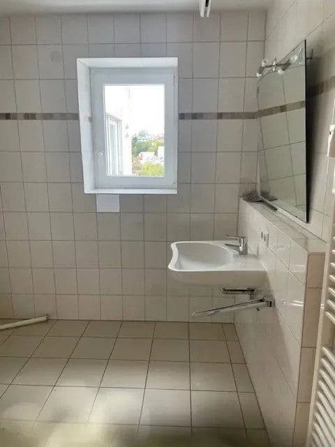 Prenájom bytu 2-izbový 105 m², Backnang, Bádensko-Wurttembersko Prenájom bytu 2-izbový 105 m², Backnang, Bádensko-Wurttembersko