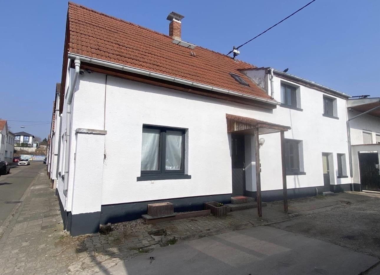 Predaj domu 130 m², pozemok 10 m², Zum Hofstück 16, Worms, Porýnie-Falcko Predaj domu 130 m², pozemok 10 m², Zum Hofstück 16, Worms, Porýnie-Falcko
