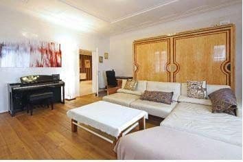 Predaj bytu 5-izbový 153 m², Stuttgart, Bádensko-Wurttembersko Predaj bytu 5-izbový 153 m², Stuttgart, Bádensko-Wurttembersko