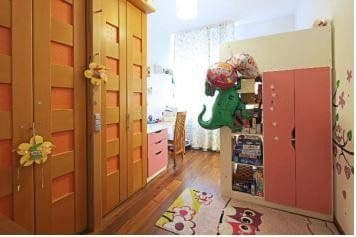 Predaj bytu 5-izbový 153 m², Stuttgart, Bádensko-Wurttembersko Predaj bytu 5-izbový 153 m², Stuttgart, Bádensko-Wurttembersko