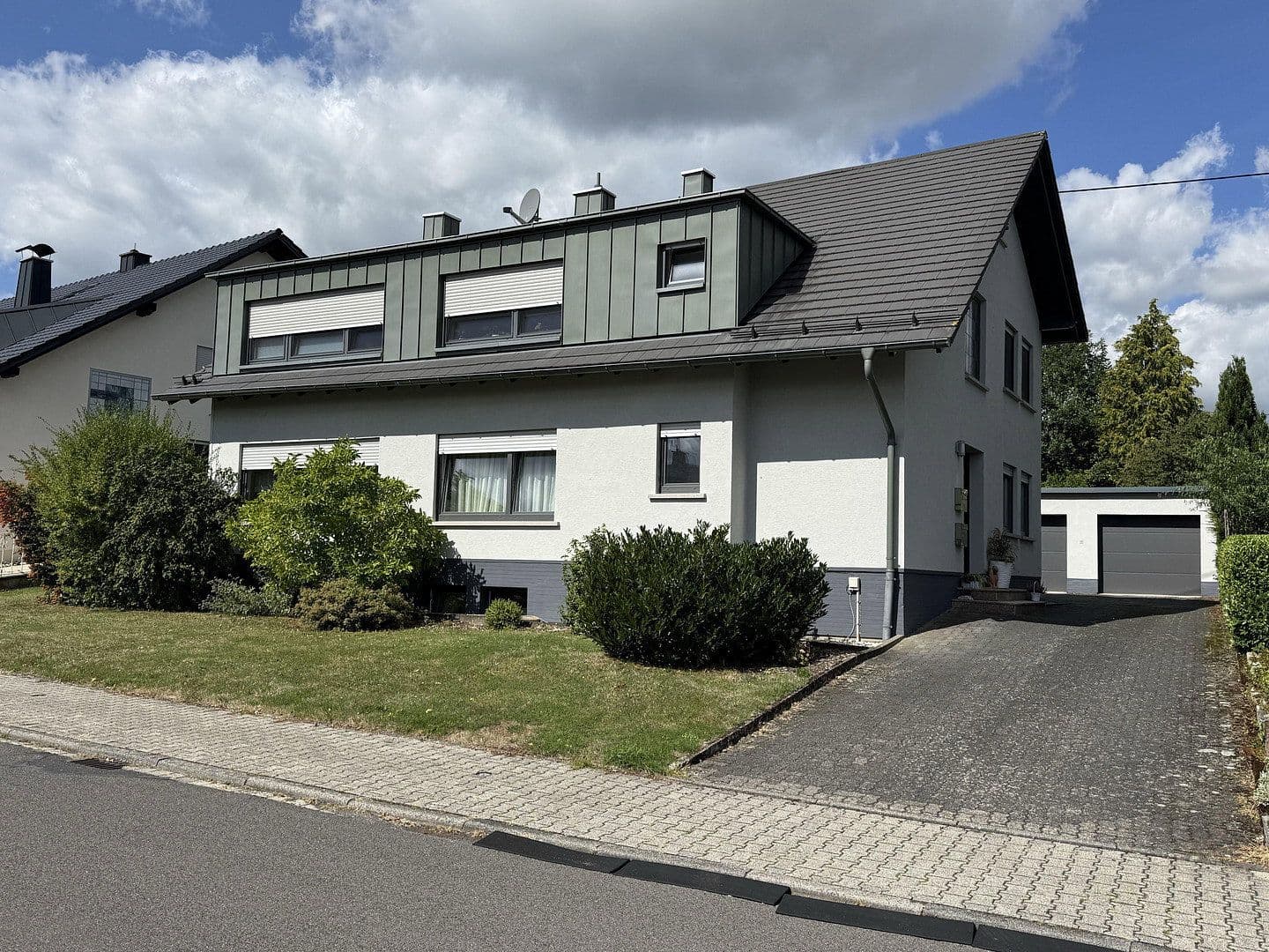Prenájom bytu 4-izbový 108 m², Montabaur, Porýnie-Falcko Prenájom bytu 4-izbový 108 m², Montabaur, Porýnie-Falcko