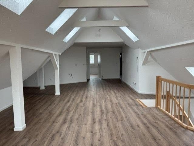 Prenájom bytu 5-izbový 140 m², Zwickauer Straße 483, Chemnitz, Sasko Prenájom bytu 5-izbový 140 m², Zwickauer Straße 483, Chemnitz, Sasko
