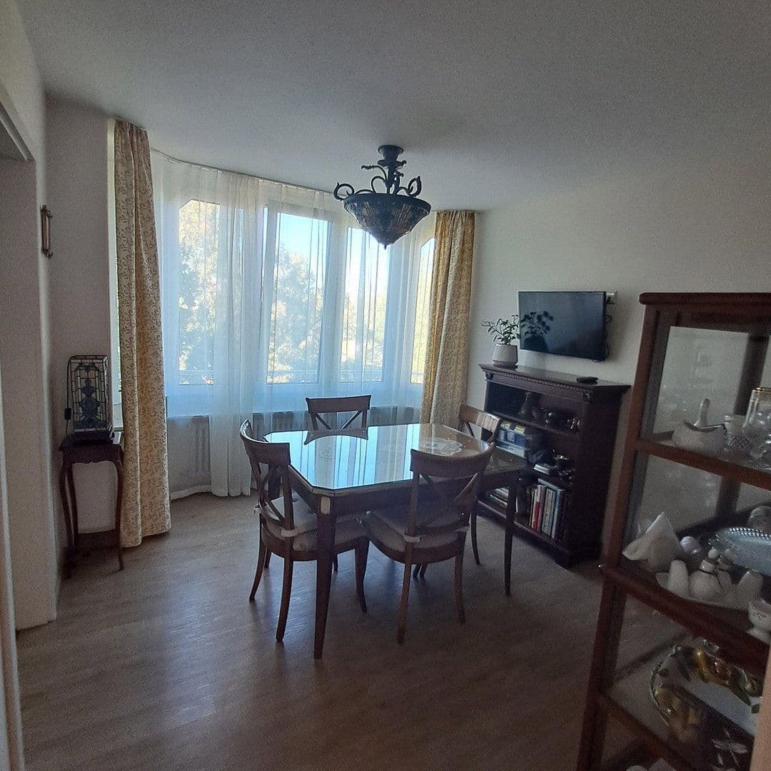 Predaj bytu 4-izbový 117 m², Stuttgart, Bádensko-Wurttembersko Predaj bytu 4-izbový 117 m², Stuttgart, Bádensko-Wurttembersko