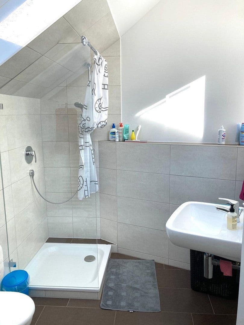 Prenájom bytu 4-izbový 143 m², Annaweg 2, Holzgerlingen, Bádensko-Wurttembersko Prenájom bytu 4-izbový 143 m², Annaweg 2, Holzgerlingen, Bádensko-Wurttembersko