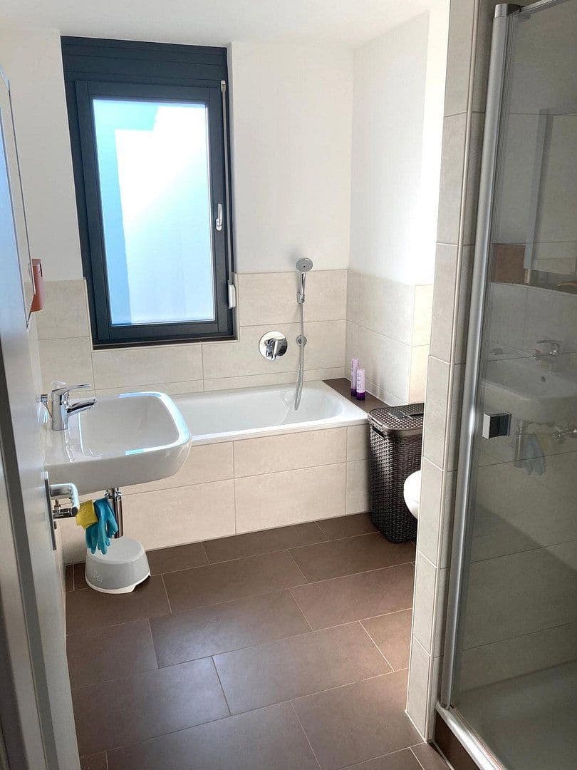 Prenájom bytu 4-izbový 143 m², Annaweg 2, Holzgerlingen, Bádensko-Wurttembersko Prenájom bytu 4-izbový 143 m², Annaweg 2, Holzgerlingen, Bádensko-Wurttembersko
