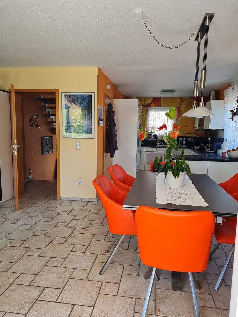 Predaj domu 130 m², pozemok 276 m², Tengen, Bádensko-Wurttembersko Predaj domu 130 m², pozemok 276 m², Tengen, Bádensko-Wurttembersko