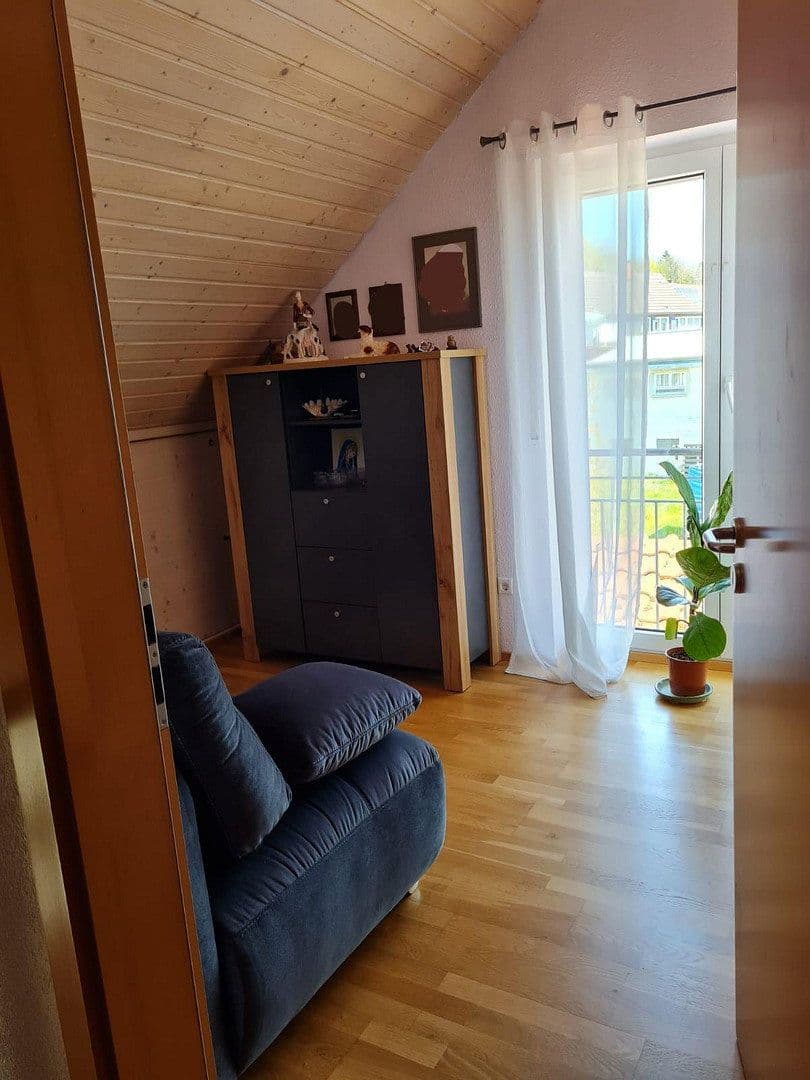 Predaj domu 130 m², pozemok 276 m², Tengen, Bádensko-Wurttembersko Predaj domu 130 m², pozemok 276 m², Tengen, Bádensko-Wurttembersko