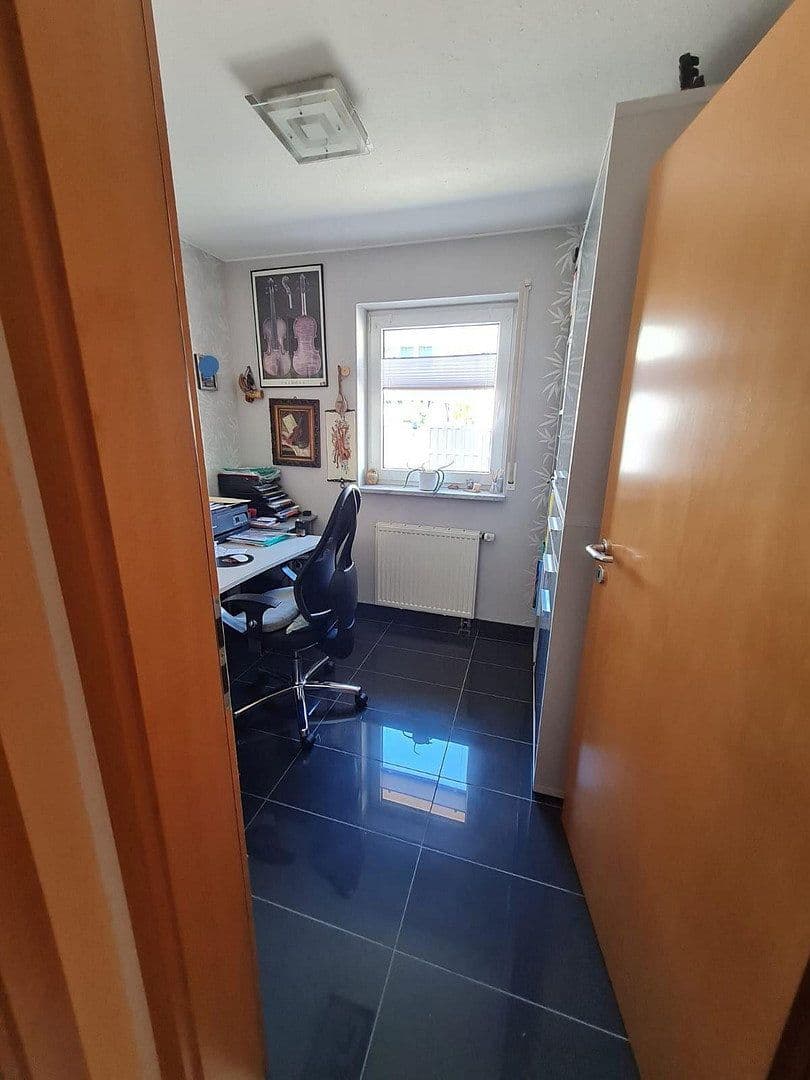 Predaj domu 130 m², pozemok 276 m², Tengen, Bádensko-Wurttembersko Predaj domu 130 m², pozemok 276 m², Tengen, Bádensko-Wurttembersko