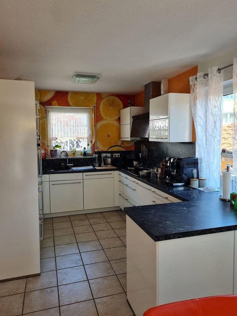 Predaj domu 130 m², pozemok 276 m², Tengen, Bádensko-Wurttembersko Predaj domu 130 m², pozemok 276 m², Tengen, Bádensko-Wurttembersko