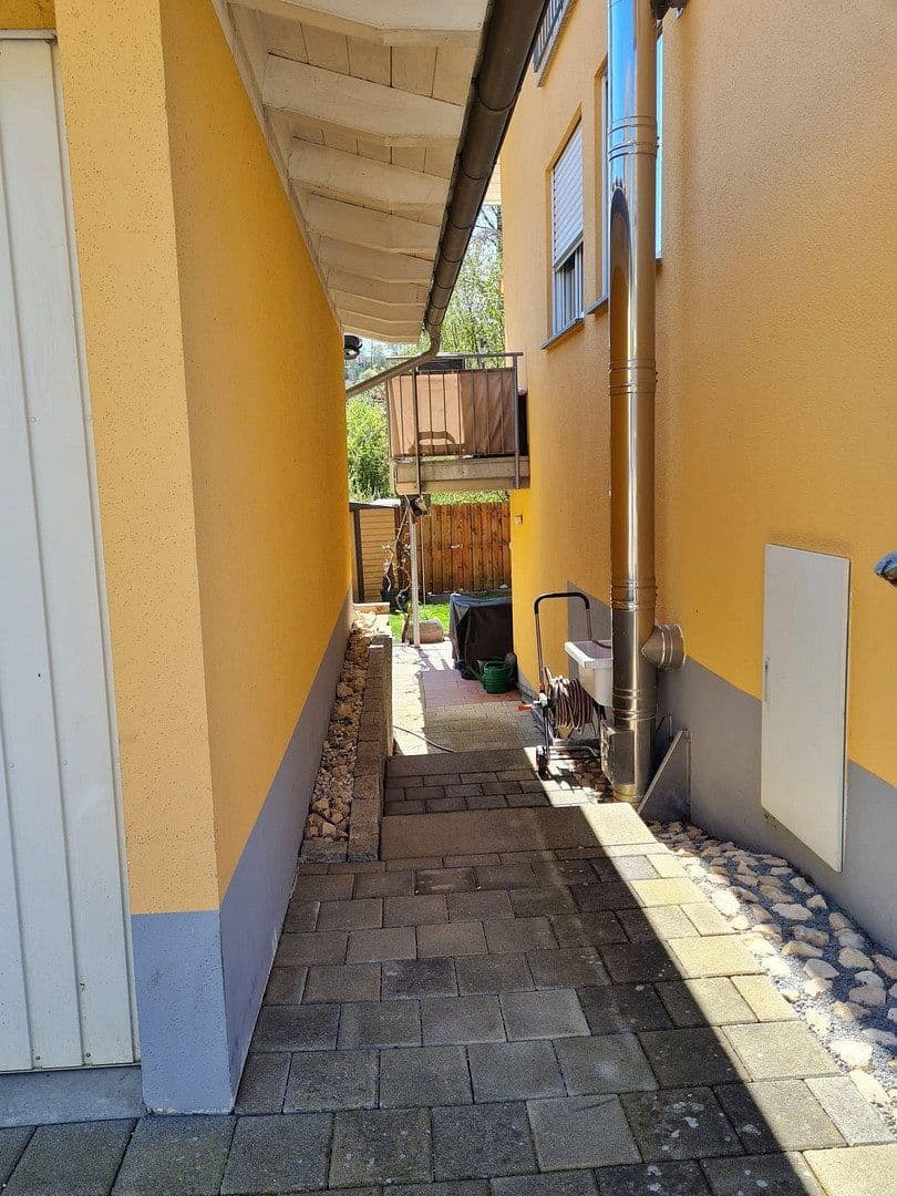Predaj domu 130 m², pozemok 276 m², Tengen, Bádensko-Wurttembersko Predaj domu 130 m², pozemok 276 m², Tengen, Bádensko-Wurttembersko