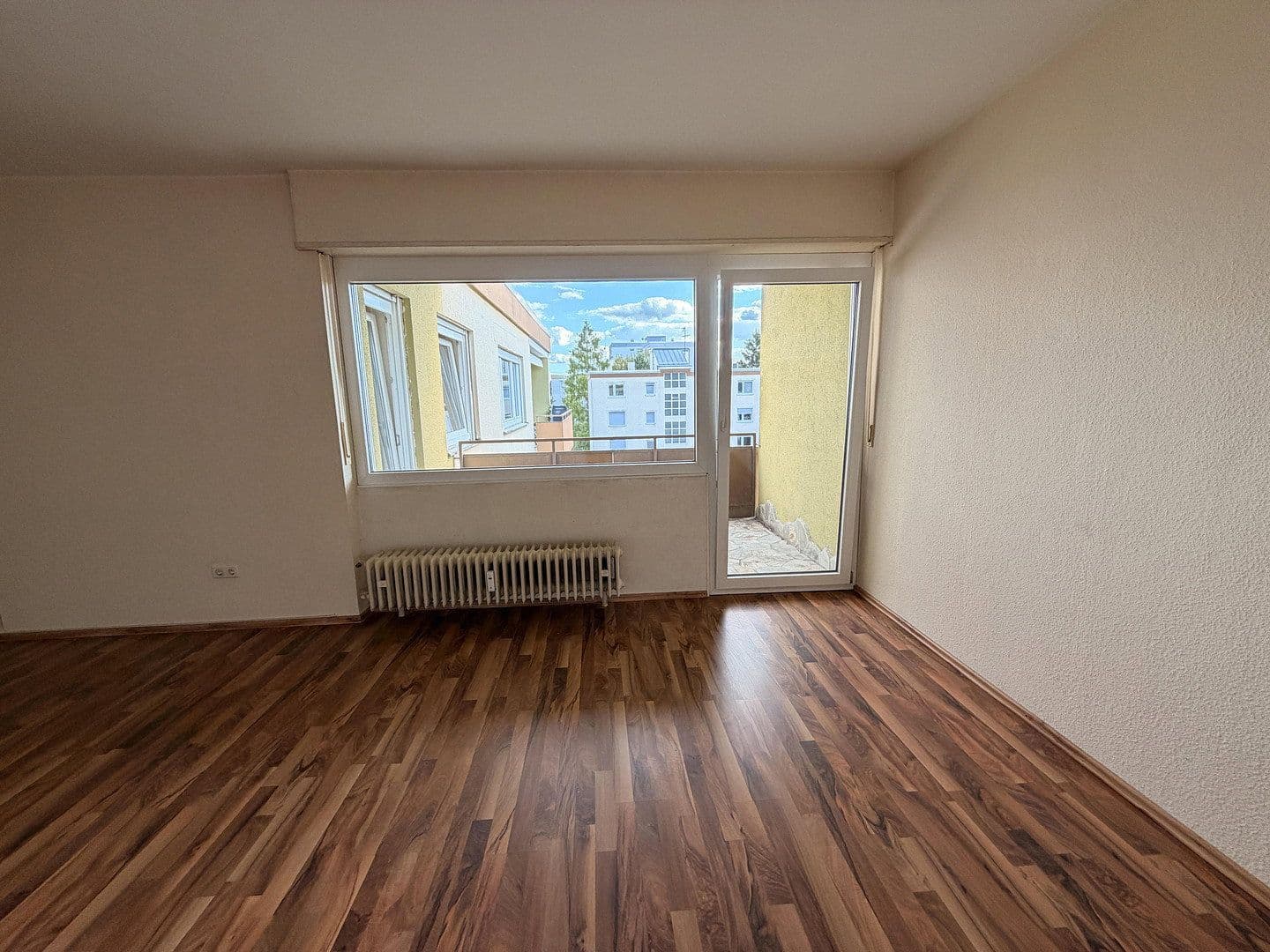 Prenájom bytu 2-izbový 64 m², Speyer, Porýnie-Falcko Prenájom bytu 2-izbový 64 m², Speyer, Porýnie-Falcko