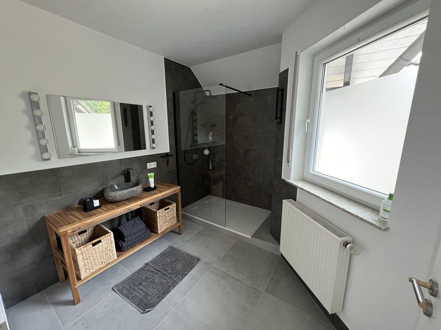 Predaj domu 301 m², pozemok 1.047 m², An der Silberkuhle 5, Reichshof, Severné Porýnie - Westfálsko Predaj domu 301 m², pozemok 1.047 m², An der Silberkuhle 5, Reichshof, Severné Porýnie - Westfálsko