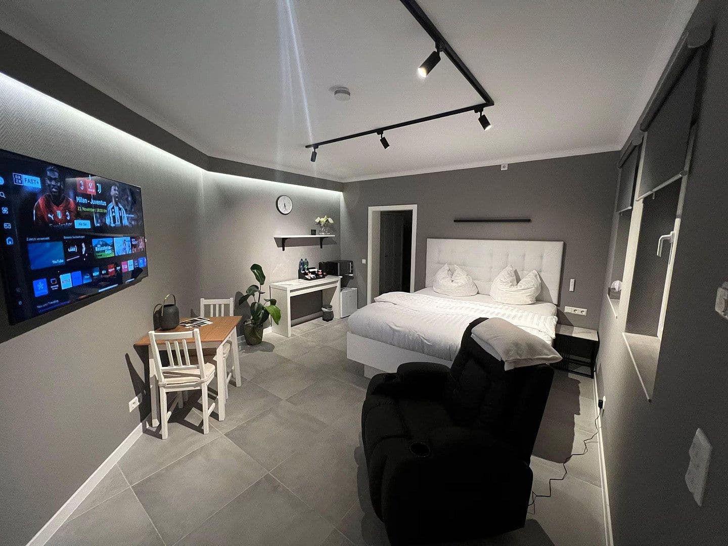 Predaj domu 301 m², pozemok 1.047 m², An der Silberkuhle 5, Reichshof, Severné Porýnie - Westfálsko Predaj domu 301 m², pozemok 1.047 m², An der Silberkuhle 5, Reichshof, Severné Porýnie - Westfálsko