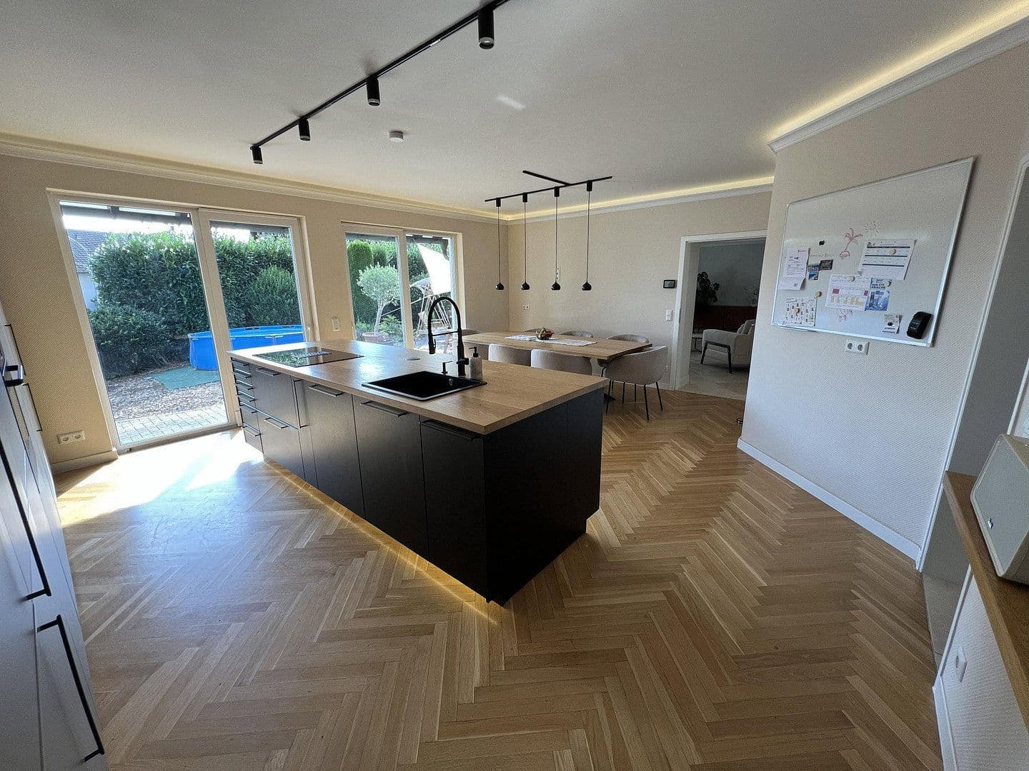 Predaj domu 301 m², pozemok 1.047 m², An der Silberkuhle 5, Reichshof, Severné Porýnie - Westfálsko Predaj domu 301 m², pozemok 1.047 m², An der Silberkuhle 5, Reichshof, Severné Porýnie - Westfálsko
