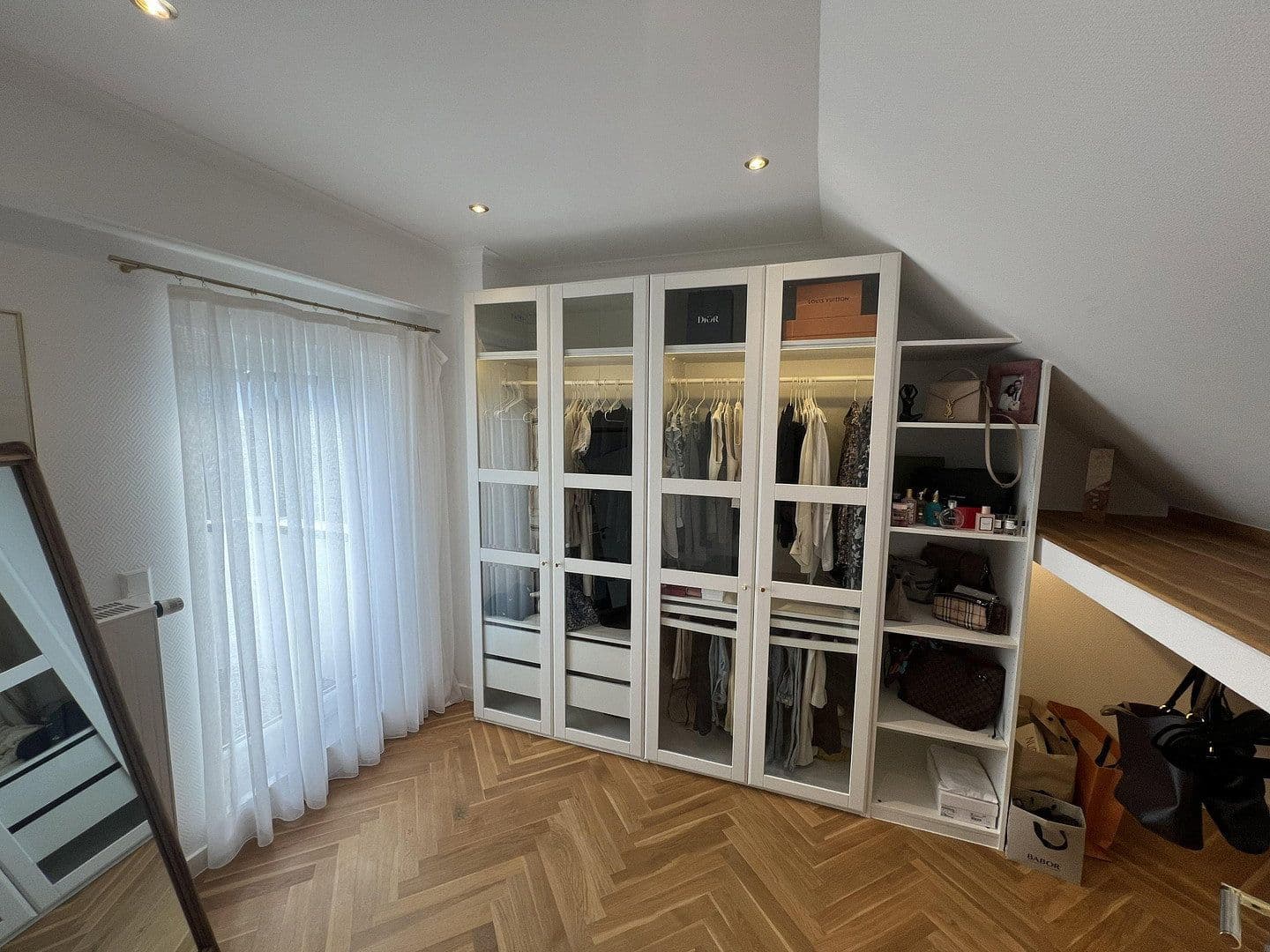 Predaj domu 301 m², pozemok 1.047 m², An der Silberkuhle 5, Reichshof, Severné Porýnie - Westfálsko Predaj domu 301 m², pozemok 1.047 m², An der Silberkuhle 5, Reichshof, Severné Porýnie - Westfálsko