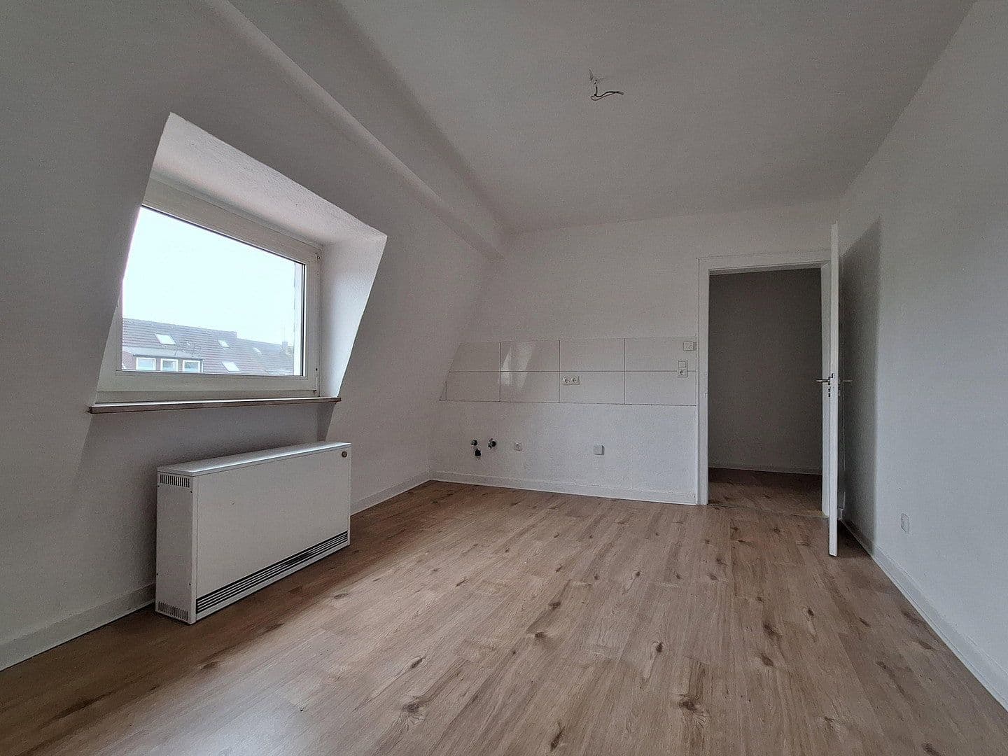 Prenájom bytu 1-izbový 24 m², Agnesstr. 16, Essen, Severné Porýnie - Westfálsko Prenájom bytu 1-izbový 24 m², Agnesstr. 16, Essen, Severné Porýnie - Westfálsko